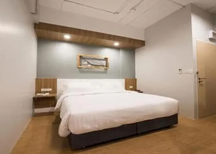 Shade House - Bitec Bangna 3* Bangkok