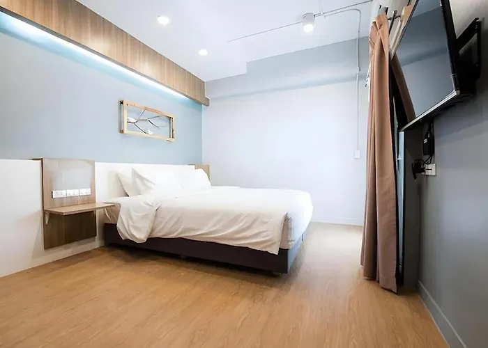 Shade House - Bitec Bangna 3* Bangkok