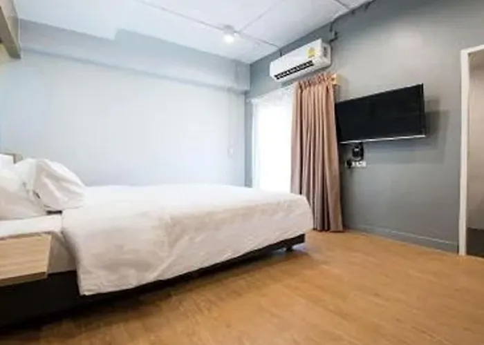 Hotel Shade House - Bitec Bangna Bangkok