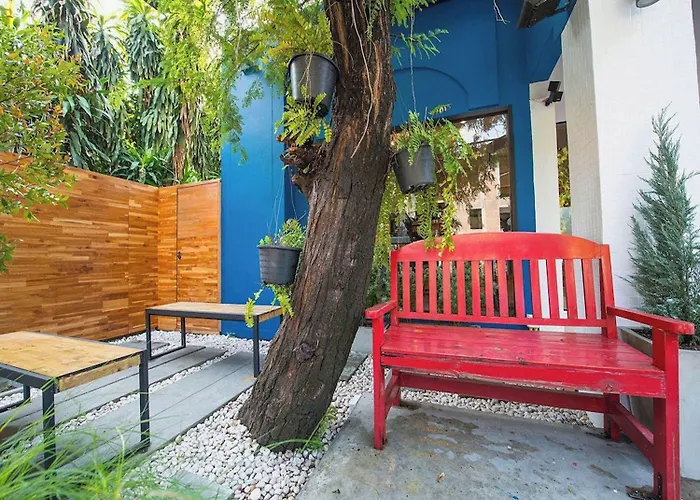 Shade House - Bitec Bangna 3*